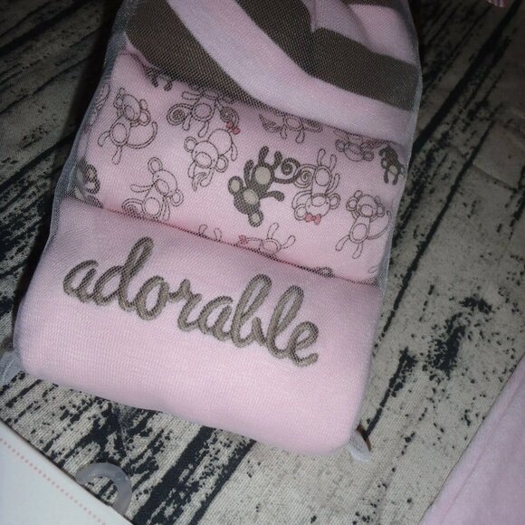 Gymboree Brand New Baby Monkey Girls 12-18 Month Bodysuit Pants Socks Outfit NWT - Picture 3 of 3